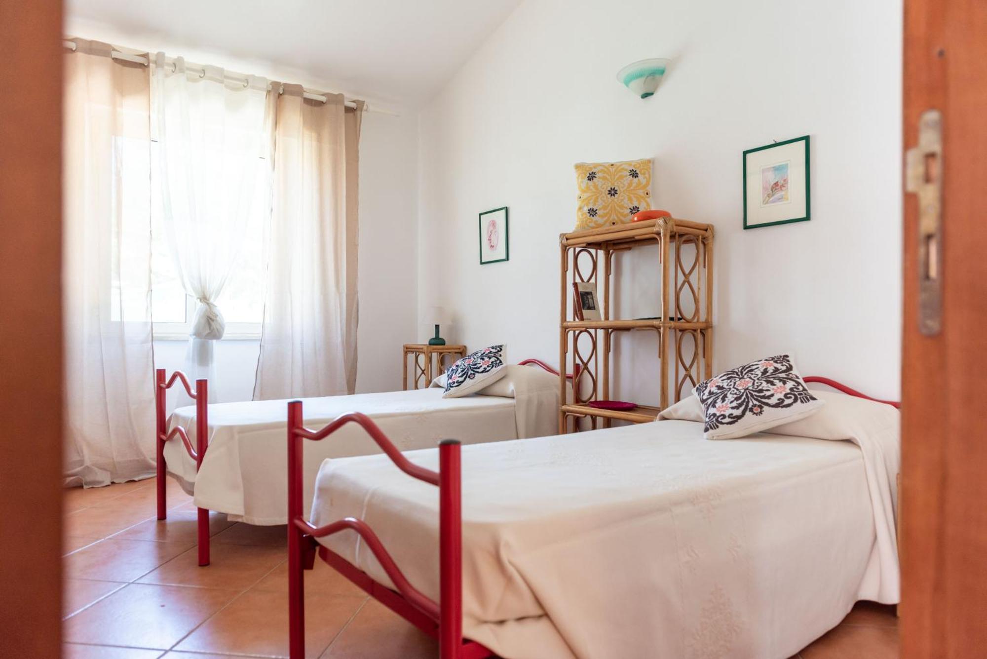 Mannois - Lofts & Apartments Orosei Bagian luar foto
