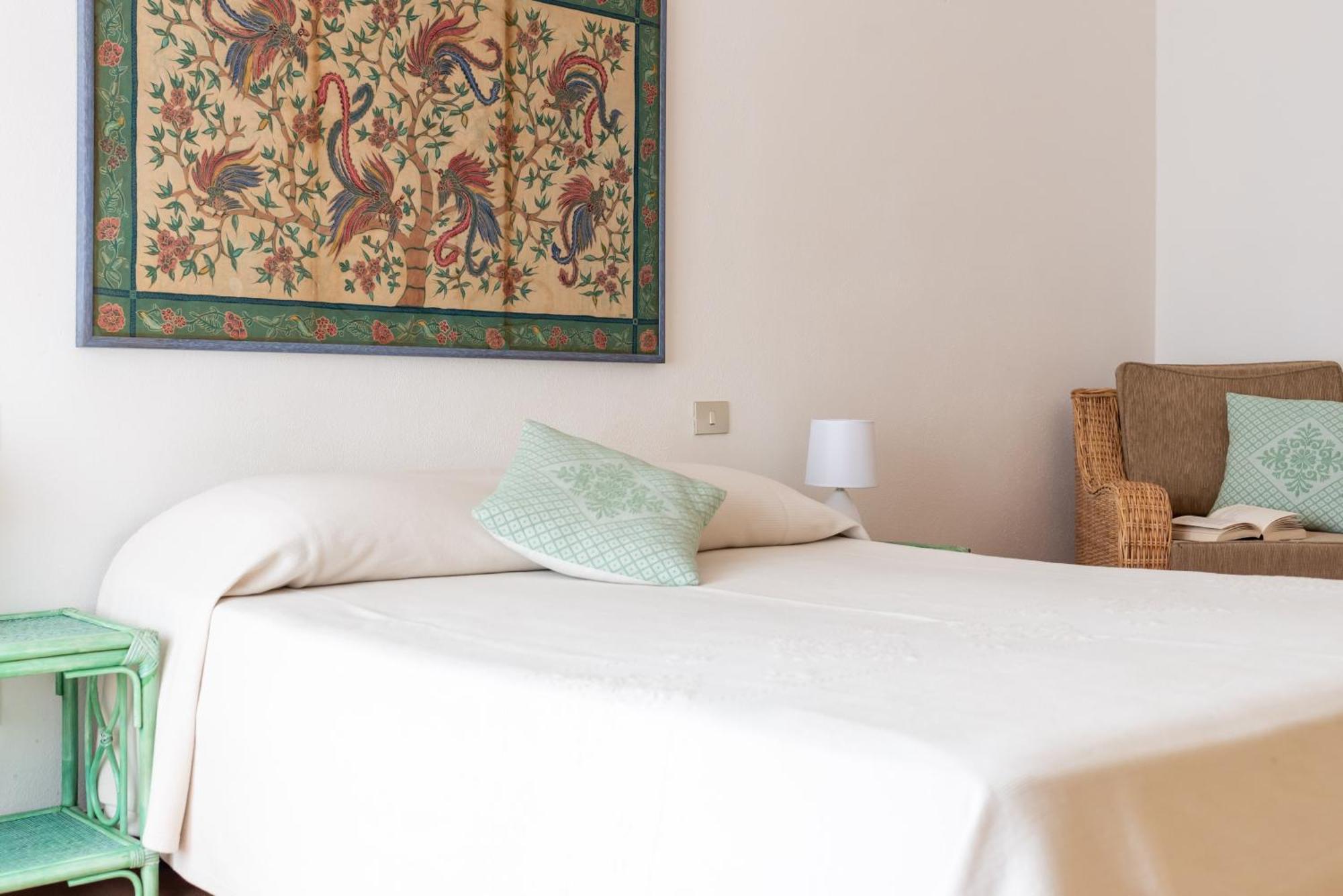 Mannois - Lofts & Apartments Orosei Bagian luar foto