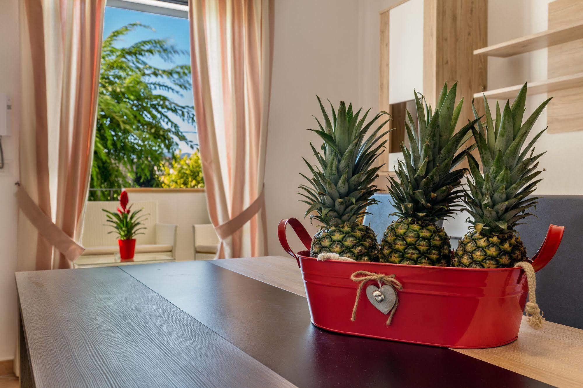 Mannois - Lofts & Apartments Orosei Bagian luar foto